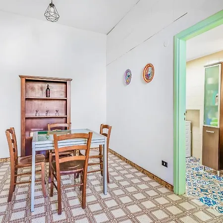 Heart - Sea View - Near Shops And Restaurants Holiday home
